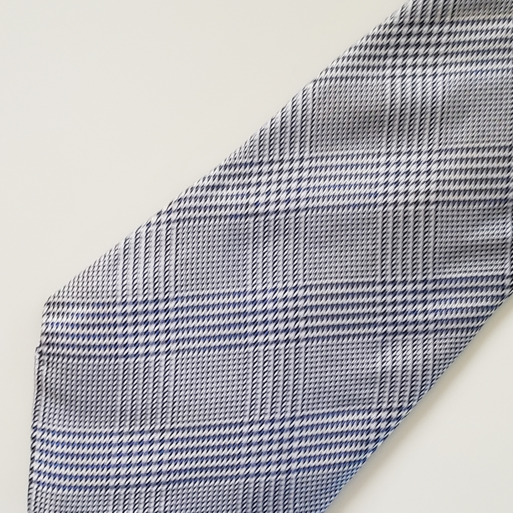 Charles Tyrwhitt plaid silk necktie Excellent condition